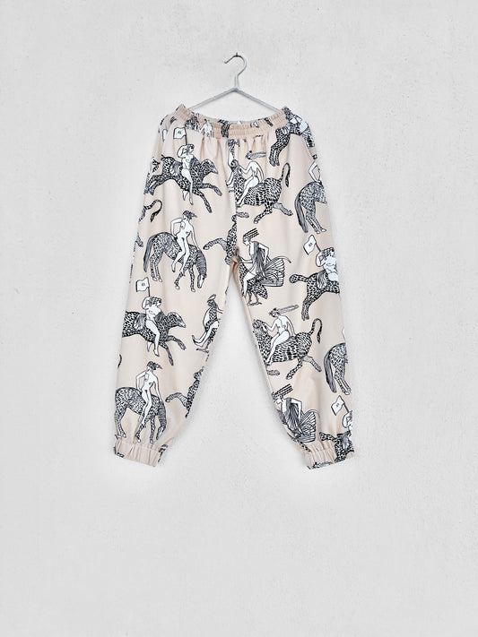 ATHENS JOGGER - MYTHOLOGY PRINT | BEIGE