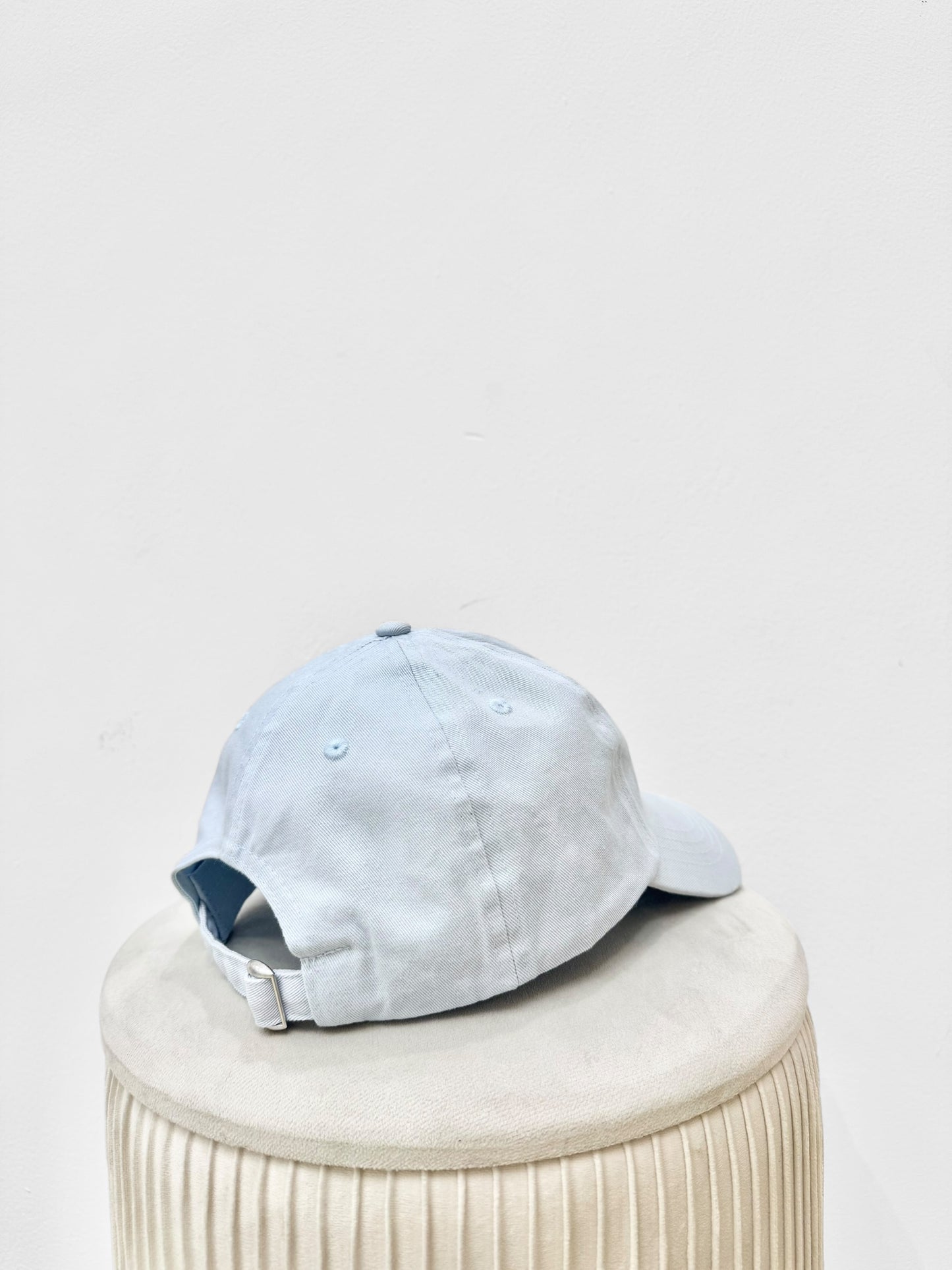 VRYSI BASEBALL CAP - “GREEK LOVERS CLUB” | PALE BLUE