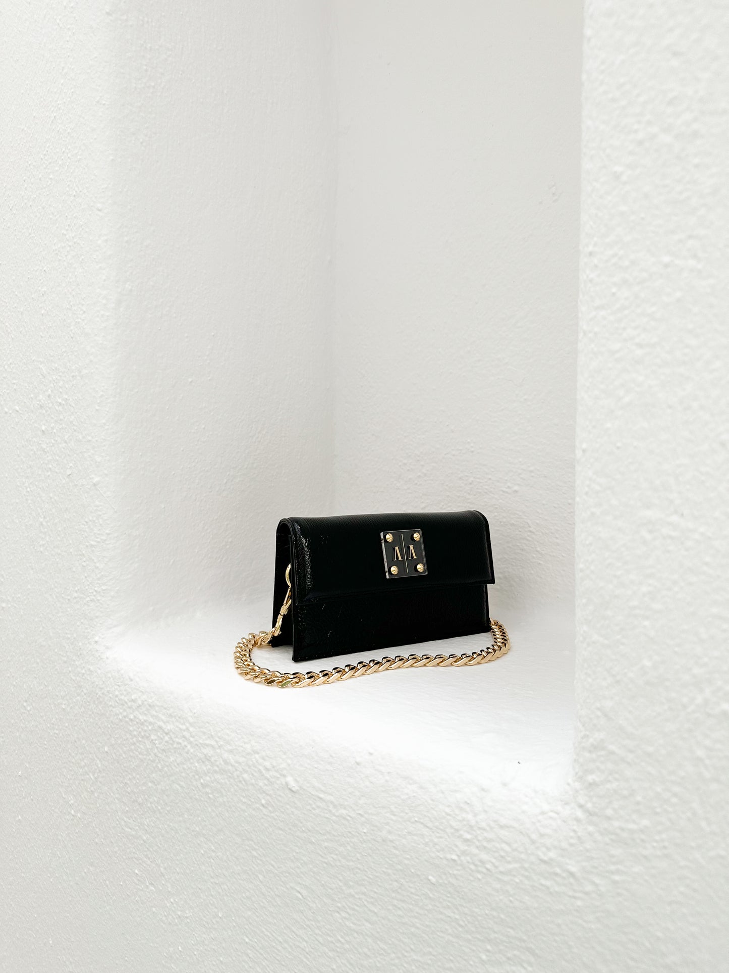 LOULOU BAG | BLACK CRINKLE PATENT LEATHER