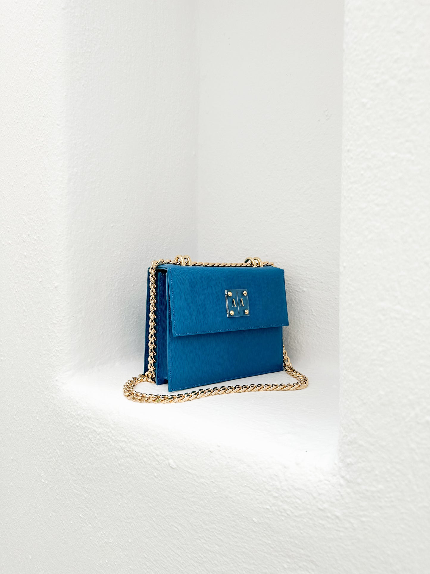 APRIL BAG  |  BLUE WOOD-GRAIN LEATHER