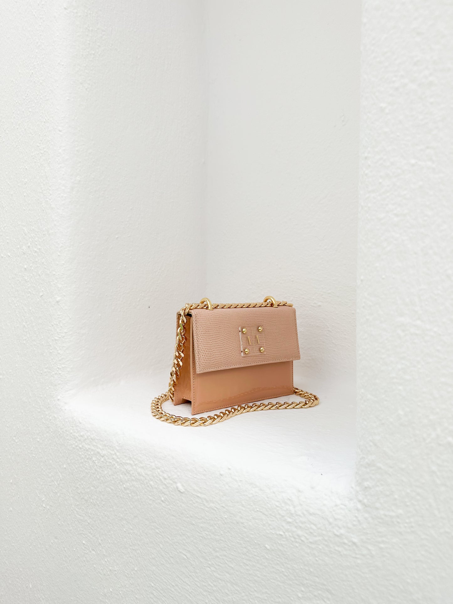 JUNE BAG  |  NUDE EMBOSSED & PATENT LEATHER